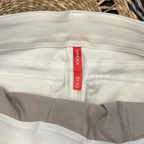 Spanx Stretch Twill Cropped Pant White size medium - Picture 5 of 5